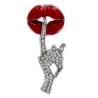 Broche cristal - lèvres rouges / Geste Be Quiet