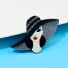 Dame au chapeau noir - broche