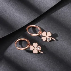Trèfle à quatre feuilles / cristal - boucles d'oreilles