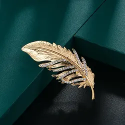 Broche plume dorée - avec cristaux