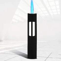 Briquet en métal coupe-vent