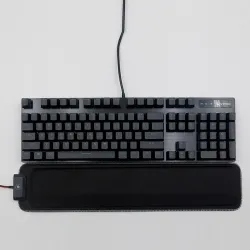 Clavier / repose-poignet - coussin de soutien - patin antidérapant - RGB - LED