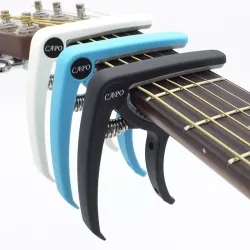 Capo de guitare en plastique - pour instrument à 6 cordes