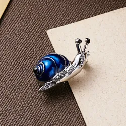 Escargot en cristal bleu - broche