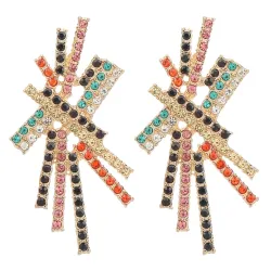 Boucles d'oreilles géométriques avec cristaux