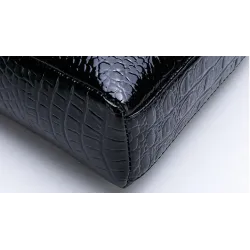 Vintage shoulder bag - crocodile skin patternBags