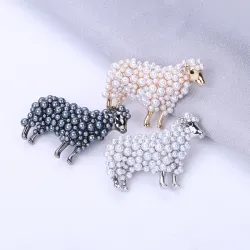 Broche mouton avec perles