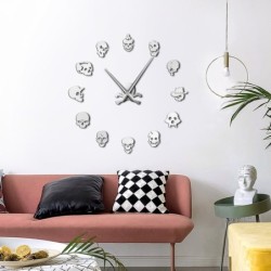 Horloge murale acrylique rétro - avec têtes de mort - surface miroir