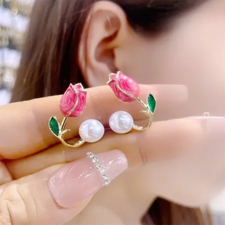 Tulipe / perle - boucles d'oreilles clous