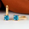 Boucles d'oreilles élégantes en or - avec zircon carré