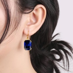 Boucles d'oreilles de luxe en or avec saphir bleu