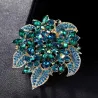 Broche fleur en cristal vert