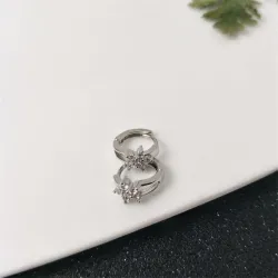 Crystal snowflake - small round silver earringsEarrings