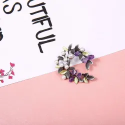 Feuille d'arbre violette avec perles - broche broche