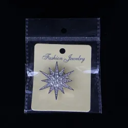 Broche étoile en cristal