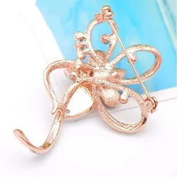 Fleur d'opale rose avec cristaux - broche élégante