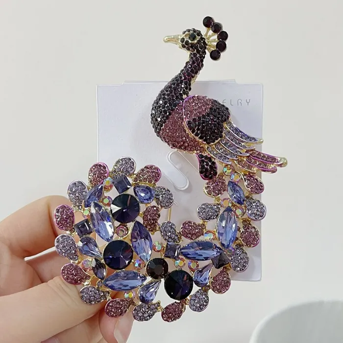 Broche paon en cristal