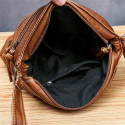 Sac à bandoulière en cuir - avec rivets