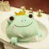 Grenouille avec une couronne - peluche / oreiller