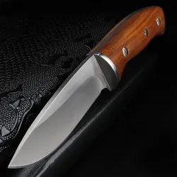 Couteau tactique / de chasse - manche en bois
