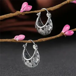 Fleurs évidées vintage - boucles d'oreilles créoles en argent