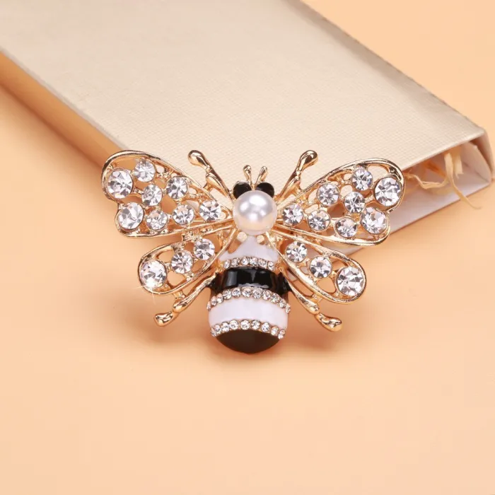 Broche abeille en cristal