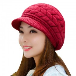 Bonnet en laine d'hiver tricoté avec visière