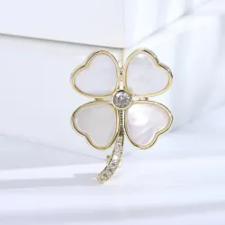 Broche trèfle à quatre feuilles - coquillage / cristal