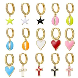 Petite créole dorée - pendante coeur / étoile / croix / coquillage - 1 pièce