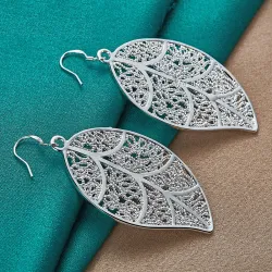Boucles d'oreilles en argent en forme de feuille