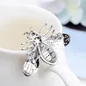 Broche en argent en forme d'abeille - avec une perle