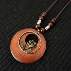 Collier corde - avec pendentif rond en bois - feuille métal / fleur / éléphant