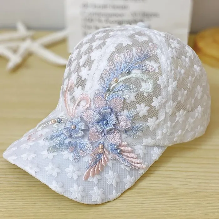 Casquette fine dentelle - fleurs / feuilles brodées