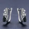Boucles d'oreilles élégantes en argent avec cristal noir