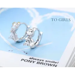 Boucles d'oreilles rondes en argent avec ange en cristal