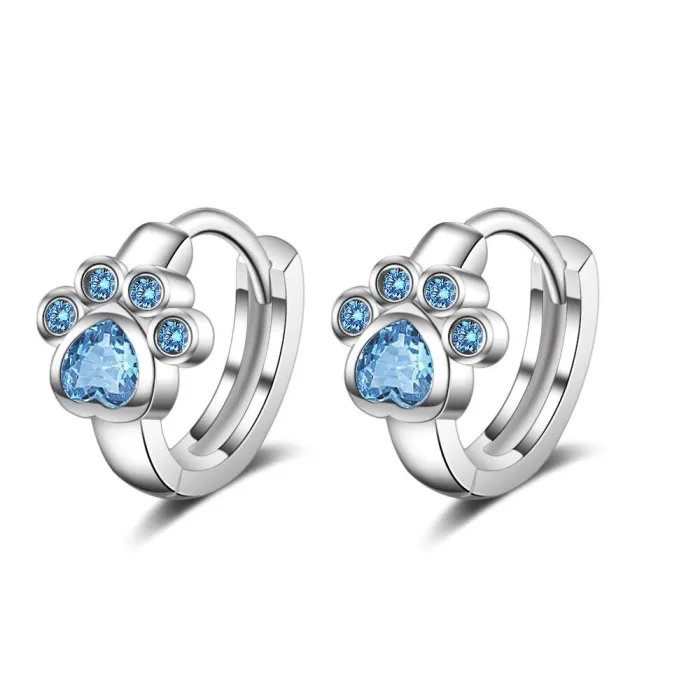 Petites boucles d'oreilles rondes en argent - patte d'animal cristal bleu