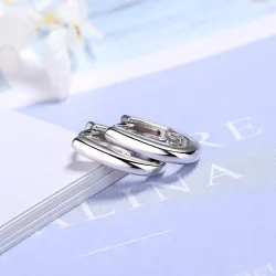 Petites boucles d'oreilles géométriques
