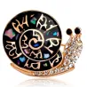 Broche escargot en cristal
