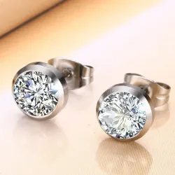 Petites boucles d'oreilles classiques - avec un cristal rond blanc