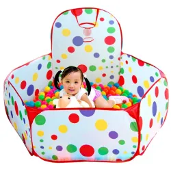Piscine pour enfants - salle de jeux