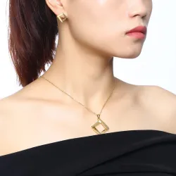 Boucles d'oreilles en forme carrée irrégulière Ensemble de bijoux