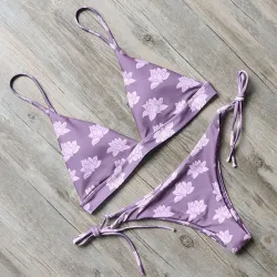 Baignoire floral - bikini avec pousse