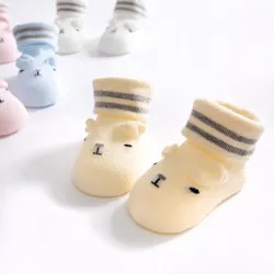 Dessin de caricature - chaussettes de bébé