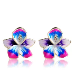 Boucles d'oreilles avec des cristaux de fleurs