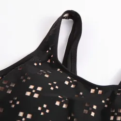 Trouve un maillot de bain