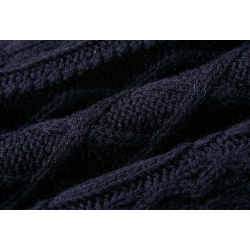 Pull tricoté long avec col rond - robe d'hiver