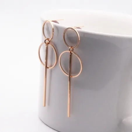 Boucles d'oreilles longues style punk tendance