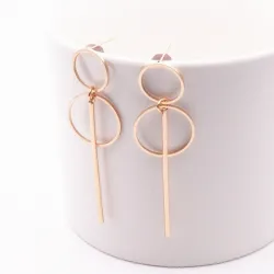 Boucles d'oreilles longues style punk tendance