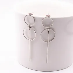 Boucles d'oreilles longues style punk tendance