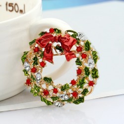 Christmas mistletoe wreath - broochBrooches